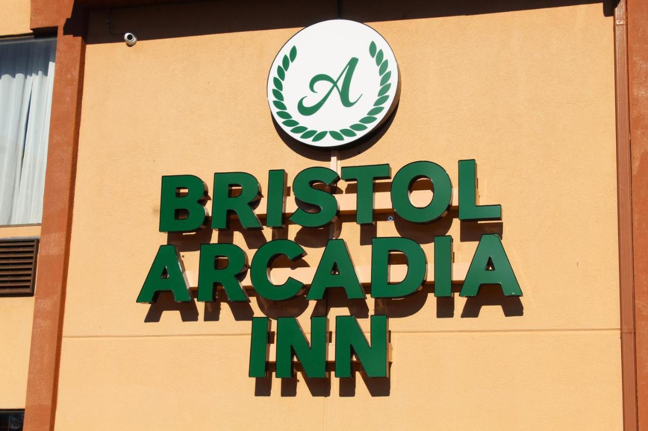 Bristol Arcadia Inn Екстер'єр фото